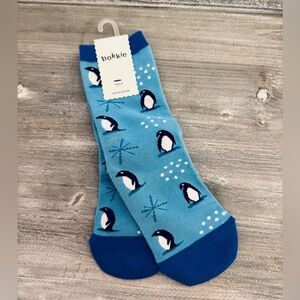 Bokkie blue/white penguin socks with snowflakes, size 5-9 medium
